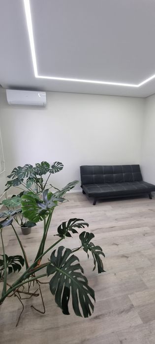 Продам 3к кв м.Науки, ул.Новгородская