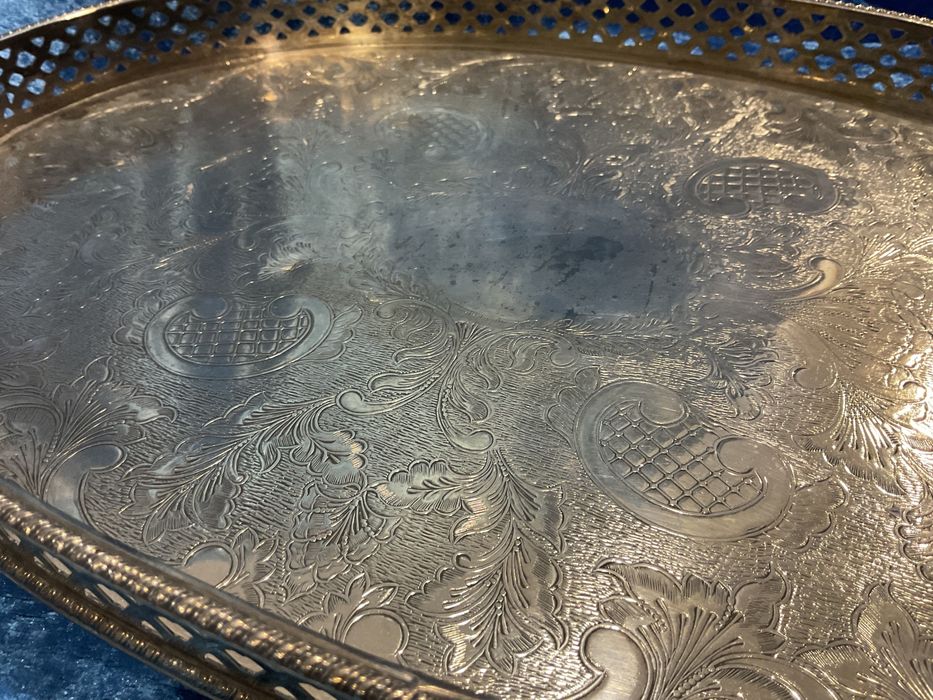 Bandeja comprida com 41 cm 27,5 cm  casquinha inglesa