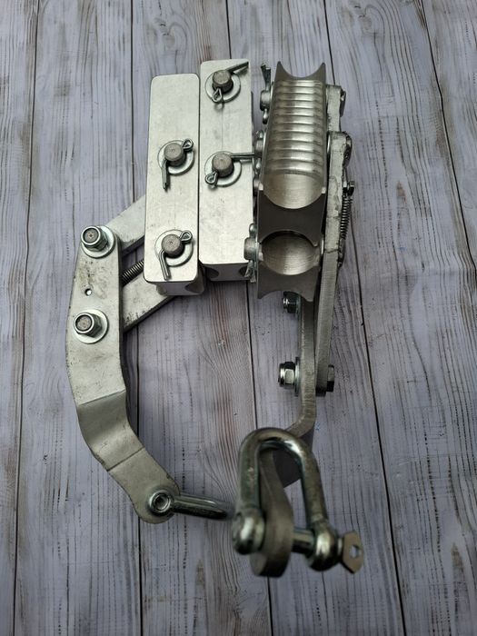 Затискач жабка для дротів сіп жу 120 4х95