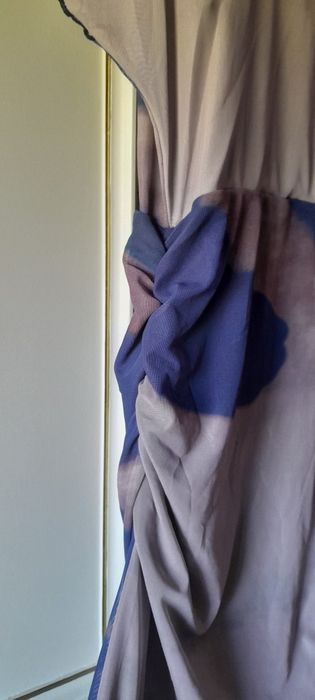 Vestido em chiffon forrado drapeado