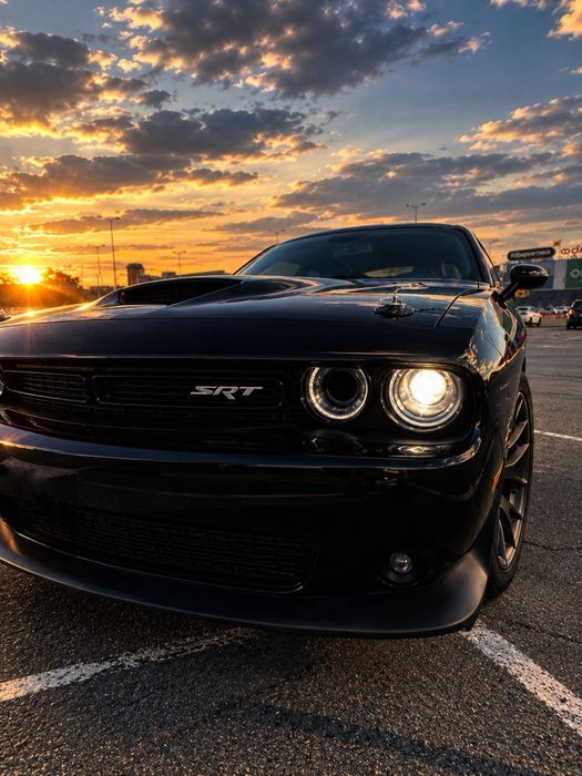 Dodge Challenger  SRT