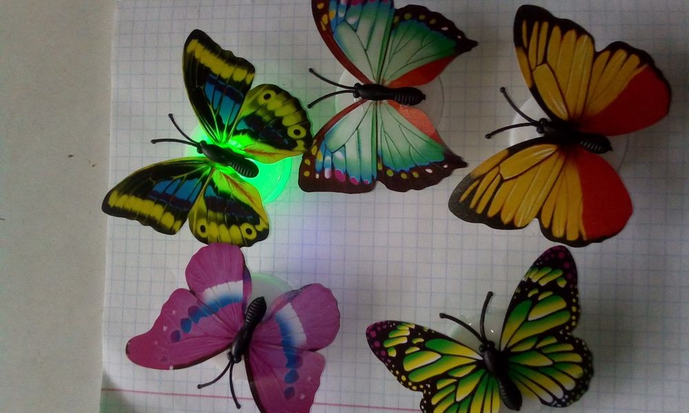 Кронштейн и заглушки для карниза в комнату для маленькой принцесы