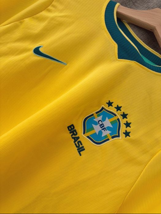 Equipamento Principal Brasil Mundial 2026 (Camisola + Calções) - Novo - 12 anos