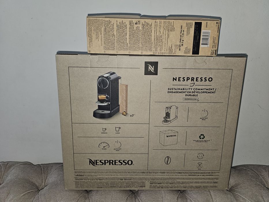 Máquina café Nespresso -NOVA!!