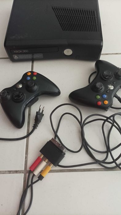 Xbox360, 2 comandos+7 jogos