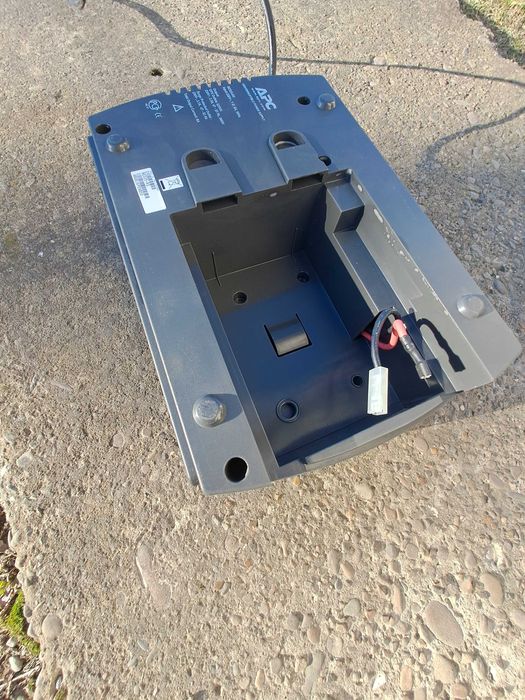 APC Back-UPS ES 525 Безперебійник ( 300W )