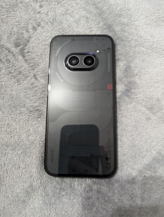 Telefon Nothing Phone 2a 256GB z etui