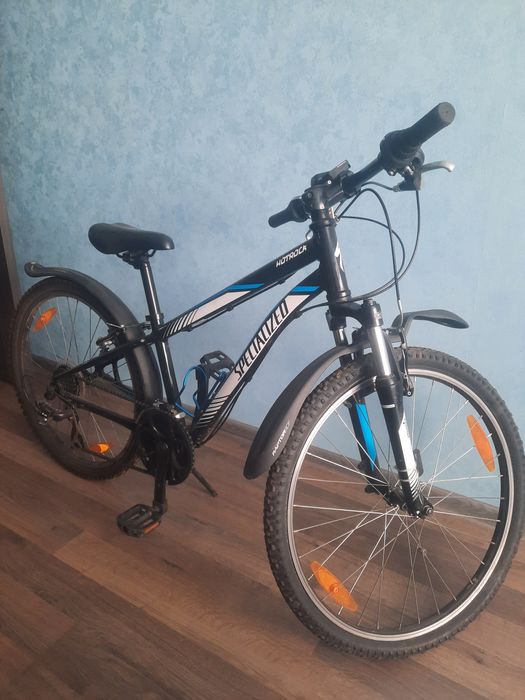 Велосипед.  24" Specialized hotrock