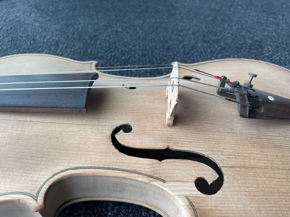 Syndyk sprzeda skrzypce 4/4
