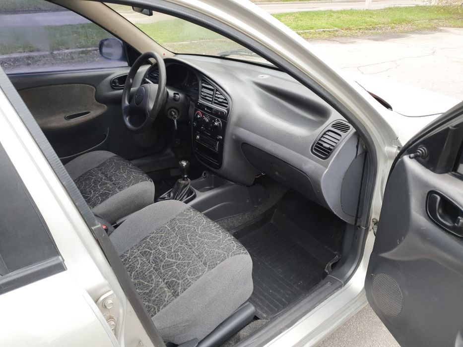 Daewoo Lanos 1.5 кондиціонер, ГУР, стекла