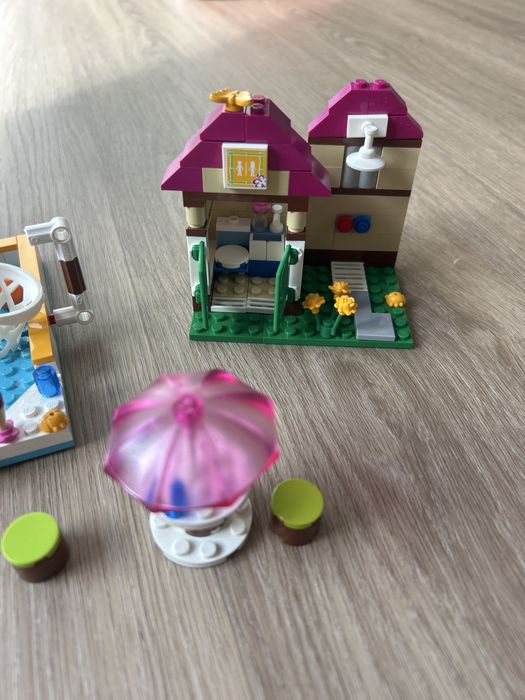 5 conjuntos Lego Friends