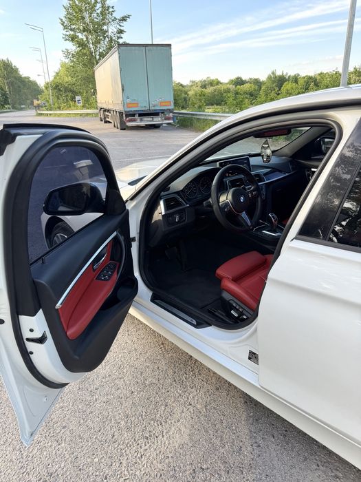 BMW 3 Series 2016 VIN WBA8E9G58GNU29326 фото оголошення 4 з 24