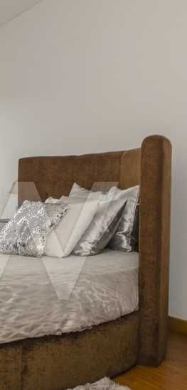 Cabeceira de cama redonda