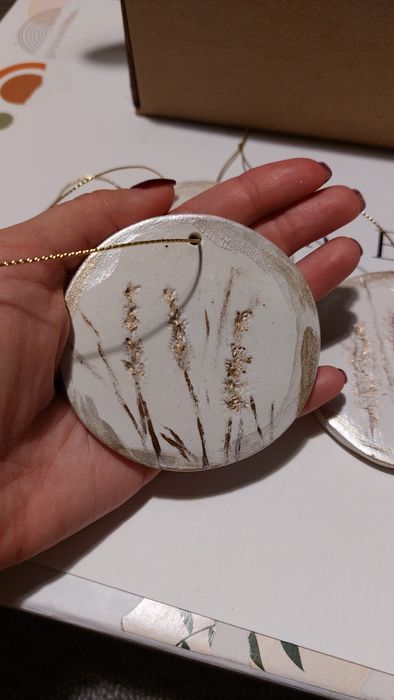 Новорічні іграшки на ялинку