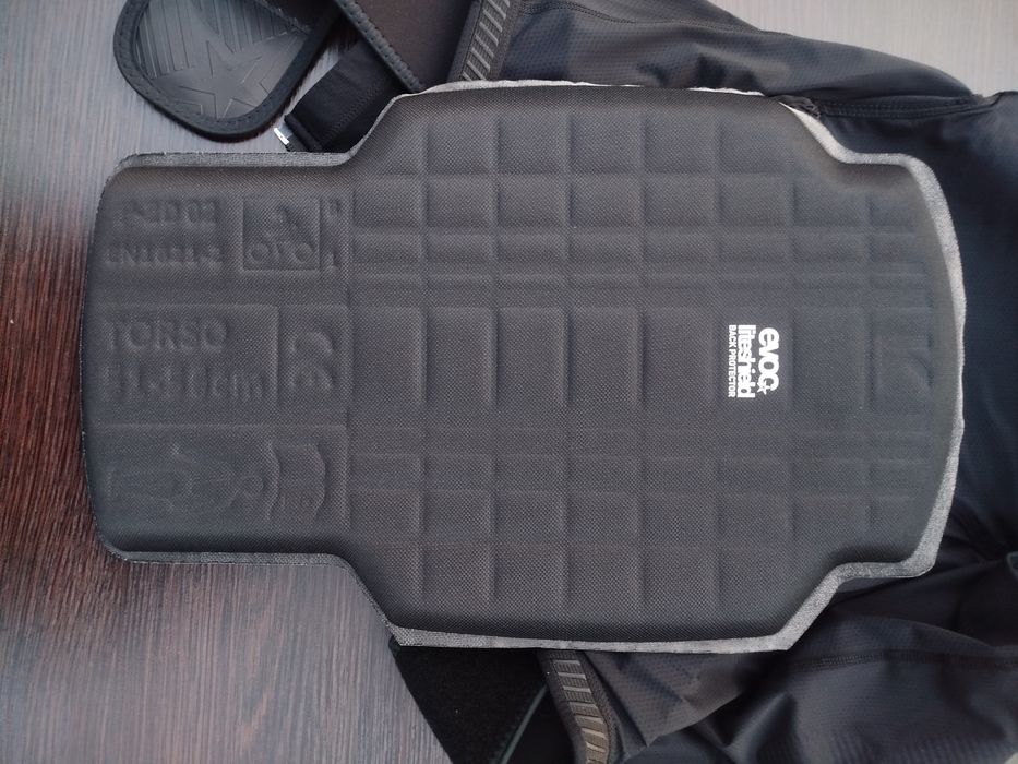 Захист спини, жилет, черепаха Evoc Protector
