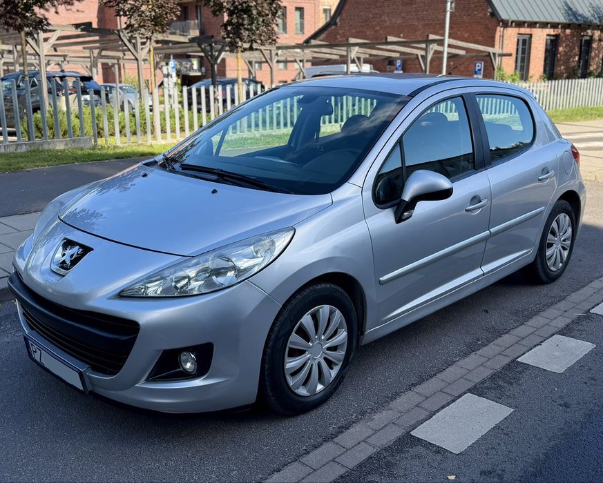 Peugeot 207 1.6 120KM niski przebieg automat LPG