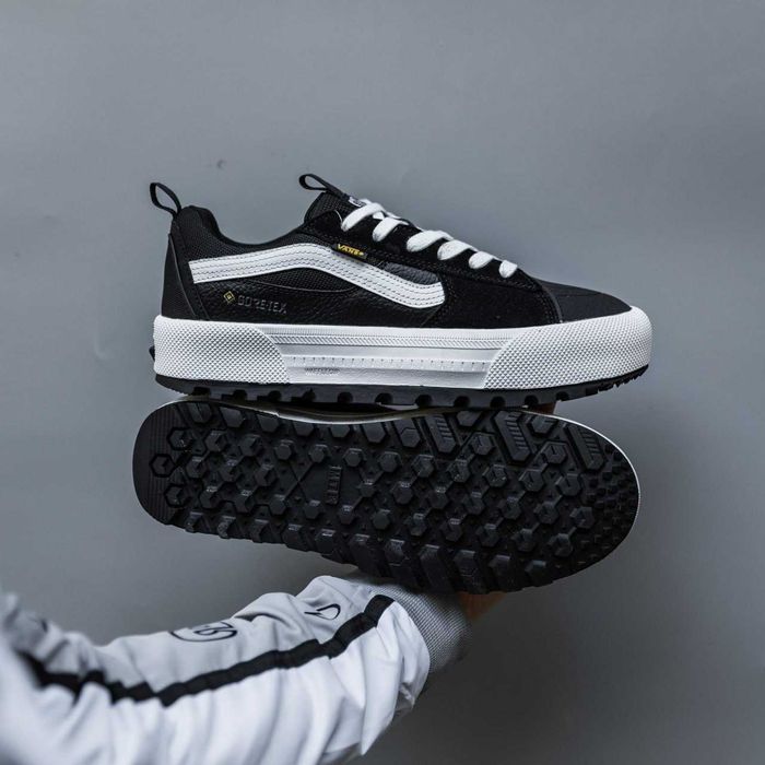 Vans Old Skool MTE-1 ‘Black White’ | Кросівки Ванс Олд Скоол МТЕ-1 — у чорно білому кольорі