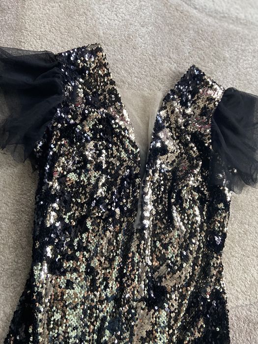 Вечерние короткое платье в паетках