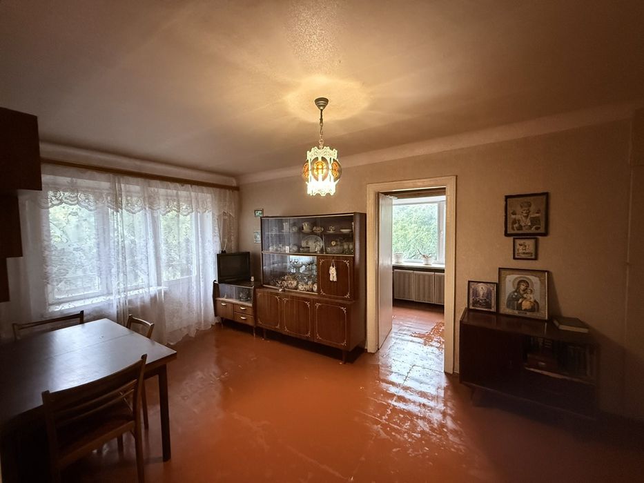 Продам 2к кв., 3й поверх, вул. С. Ковалевської (Г. Мазепи), початок Калинової.  Торг.NS