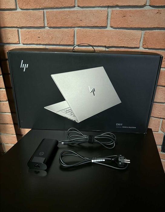 HP Envy 17 i5-1235U/32GB/512/Win11 RTX2050 Silver