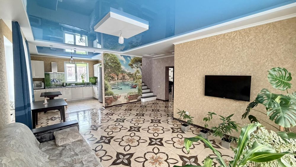 Продам затишний будинок на Роменській