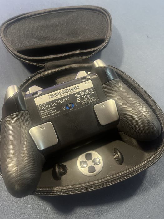 Kontroler razer raiju ultimate ps4