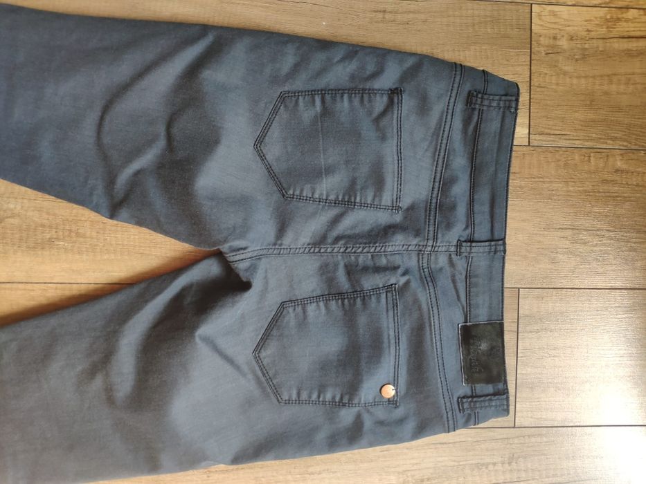 Jeansy Pieszak rozm 32/32