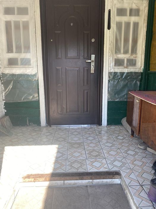 Продається хороший житловий будинок з господарськими спорудами