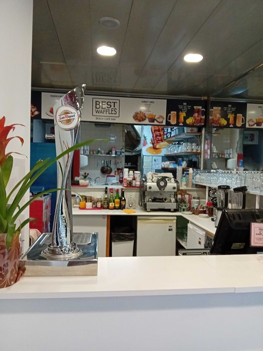 Snack bar na Praia de Quarteira