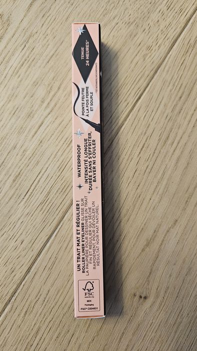 Benefit Roller Liner - Liquid Eyeliner