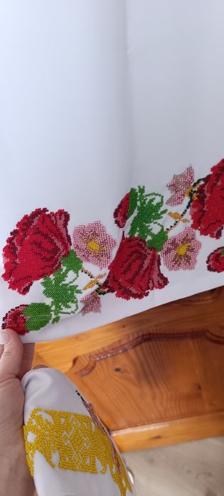 Сукня вишита бісером