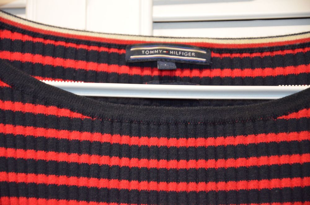 sweter Tommy Hilfiger r. L /46/48 w pasy