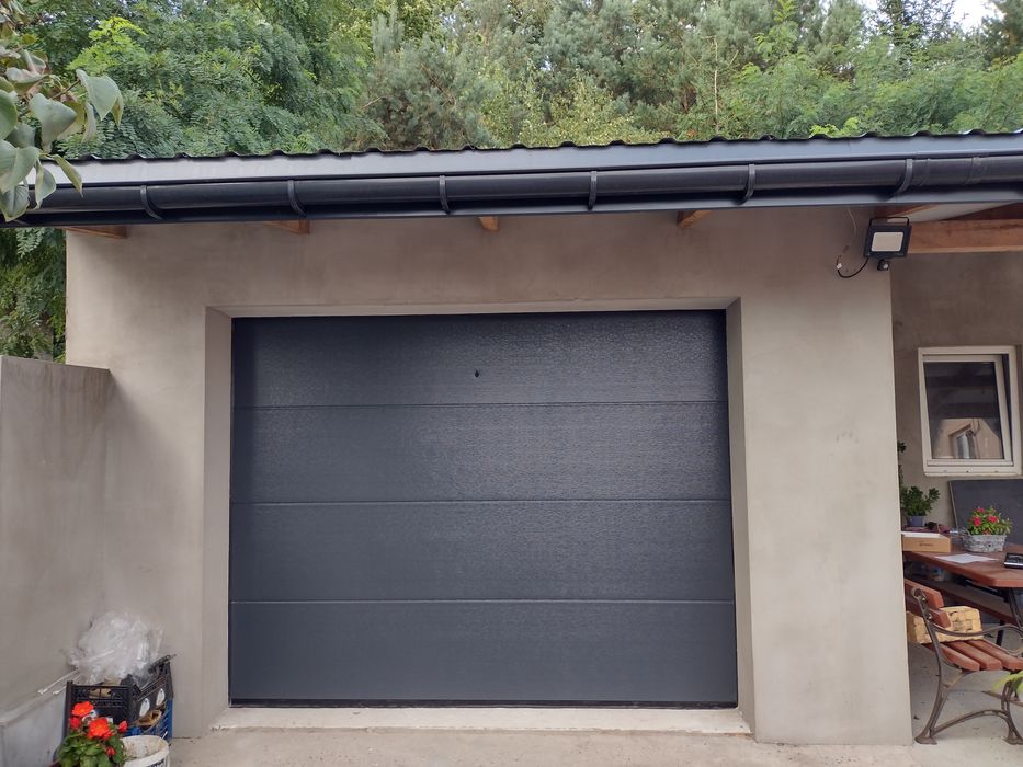 Brama garażowa segmentowa 3000x2800Antracyt woodgrain