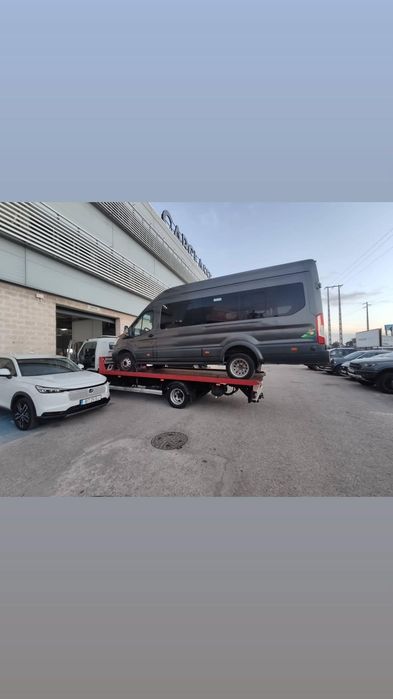 Serviço de reboque / pronto socorro / desatolamento 4x4  automóvel 24h
RosaReboques