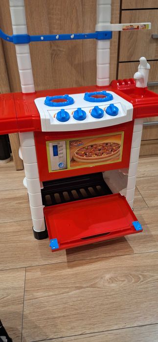 Kuchenka kuchnia dziecięca zabawka  używana