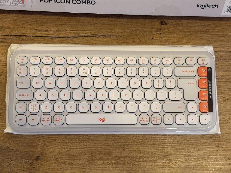 Klawiatura mysz myszka Zestaw Logitech Pop Icon Combo Off White