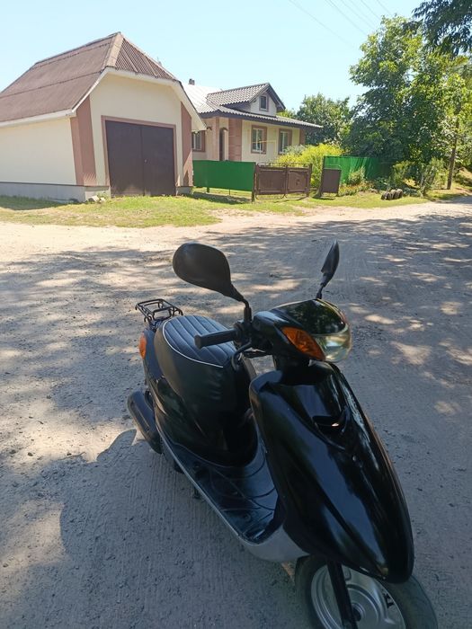 Продам гарний скутер  ( Ямаха Джог 36)