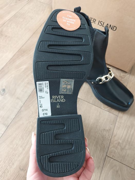 Nowe skórzane botki River Island 40