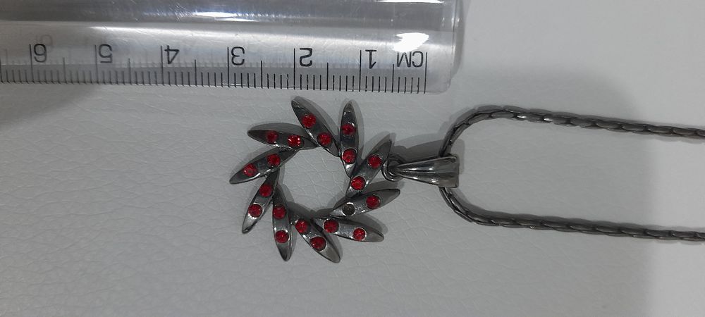 Łańcuszek z wisiokiem