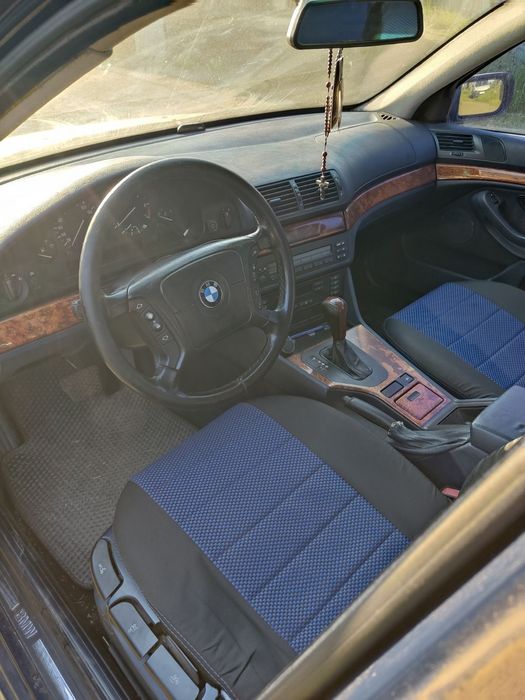 Продам  гарну Bmw 525і