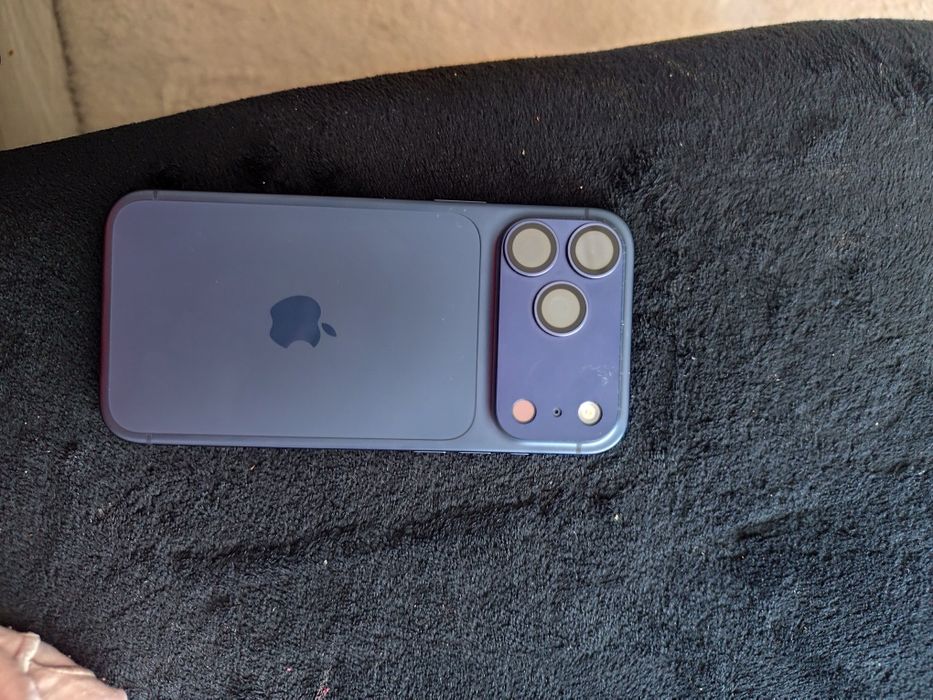 iPhone 17 pro max