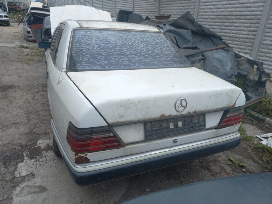 Мерседес Е 124й Кузов или частями