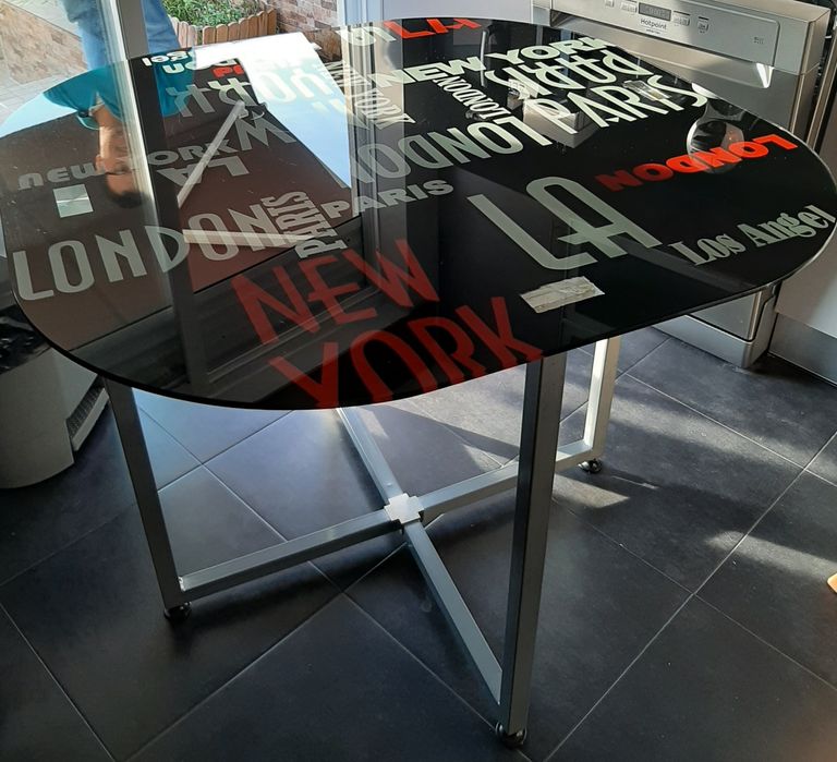 Mesa de cozinha vidro