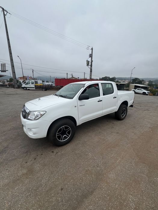 Toyota hilux 4x4 iva dedutivel