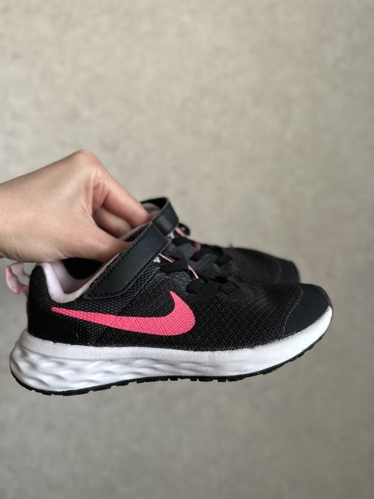 Nike кросівки 28,5 розмір