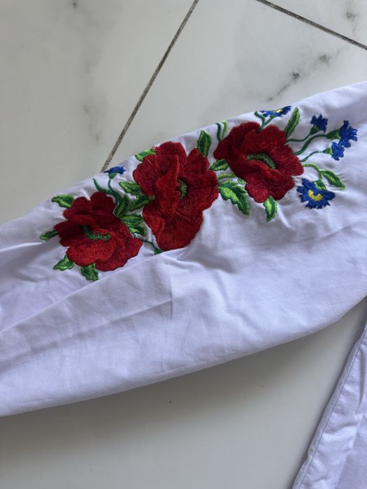 Продам вишиванкудля дівчинки