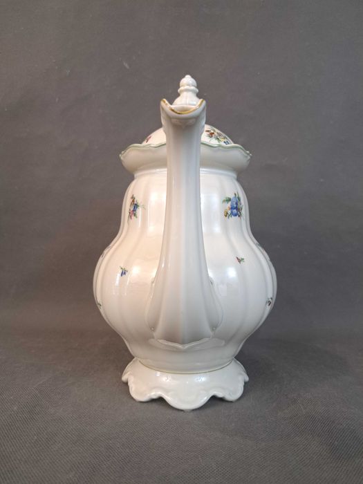 Dzbanek porcelanowy Hutschenreuther poj. 1,5 l