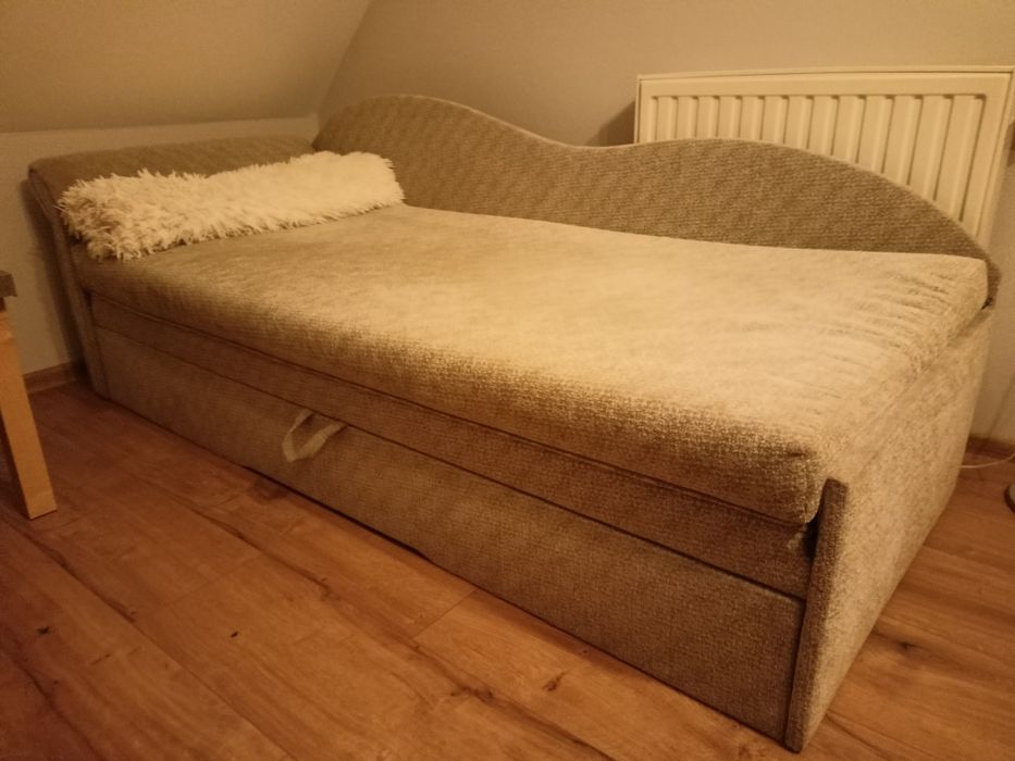 Pilnie sprzedania tapczan młodzieżowy