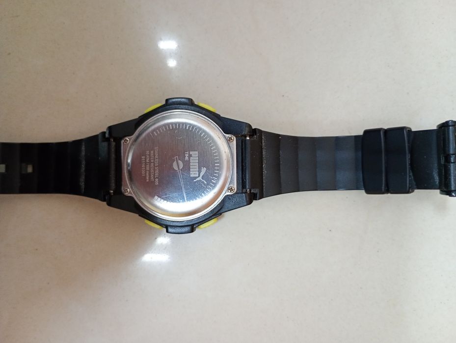 Годиник puma спортивний
