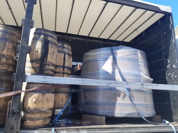 Tonéis/Balseiros/Barricas/Barris em madeira de carvalho
